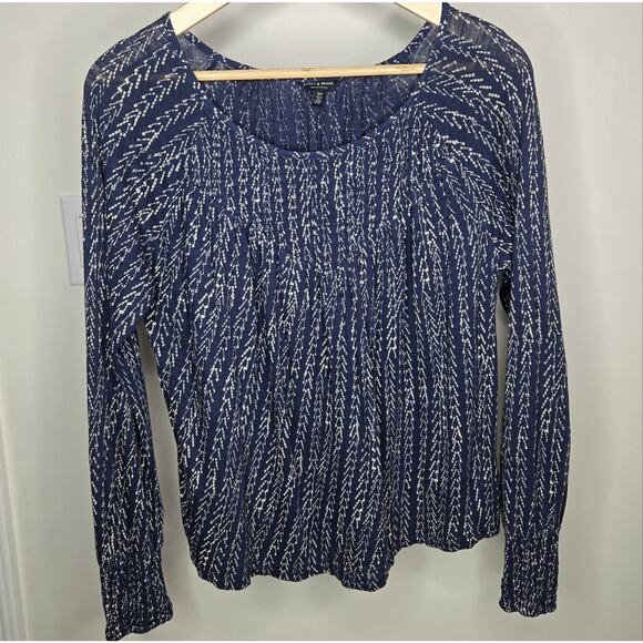 Lucky Brand Blue & White Blouse with Smocking at Neck and Cuffs Size S/P - Picture 1 of 6